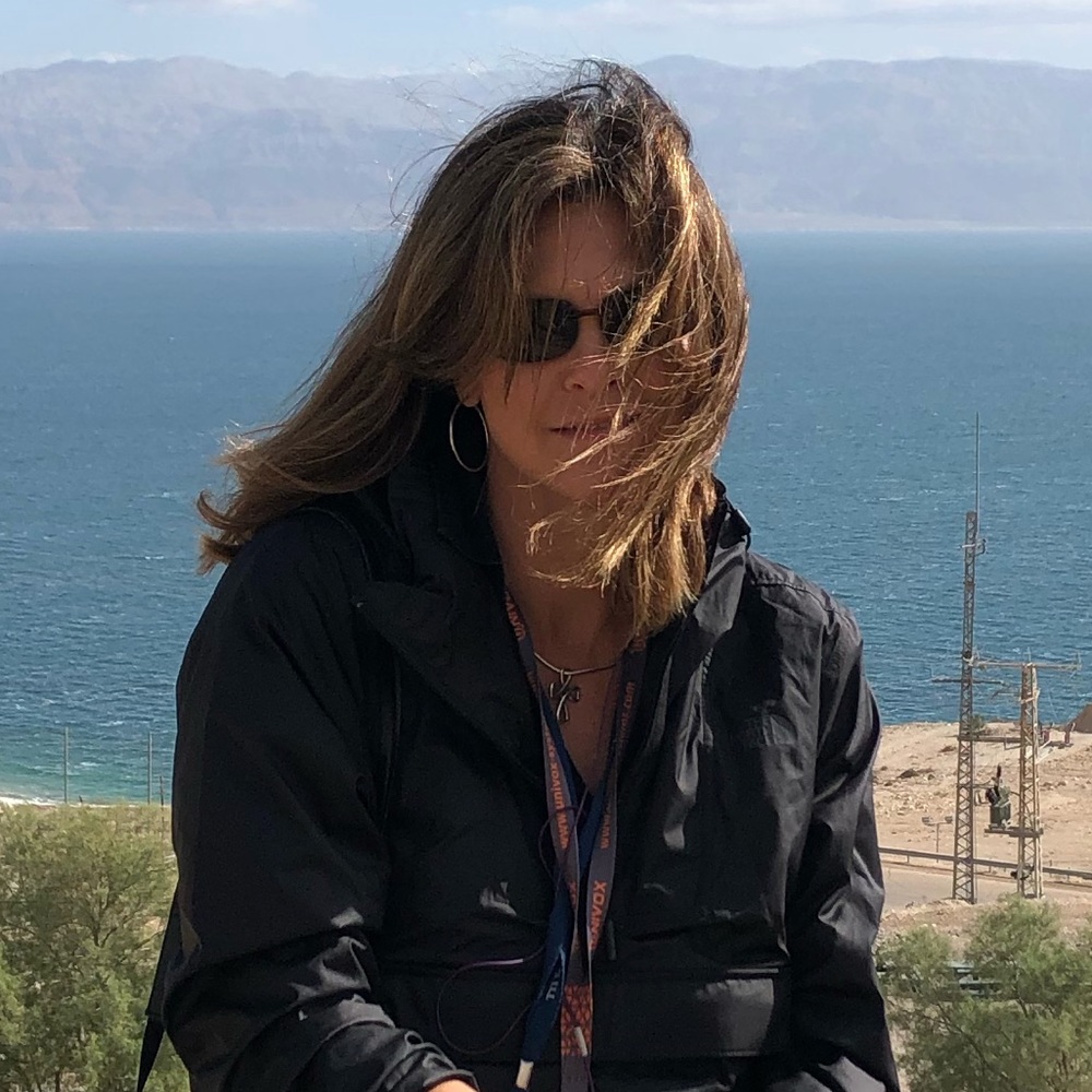 Meet your Posher, Leigh